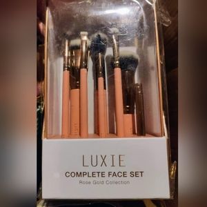 Luxie Complete Face Brush Set